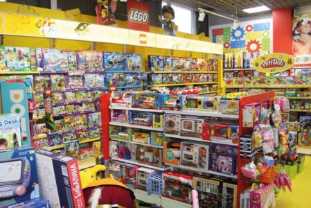 Oyuncak dükkanı açarak para kazanmak, oyuncak dükkanı açma maliyeti, oyuncak dükkanı ortalama kazanç.